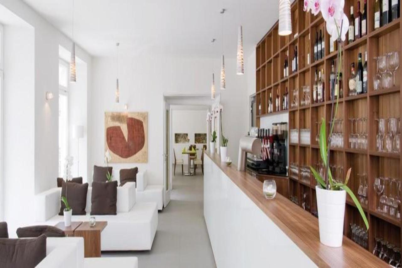 Constantia 4*
